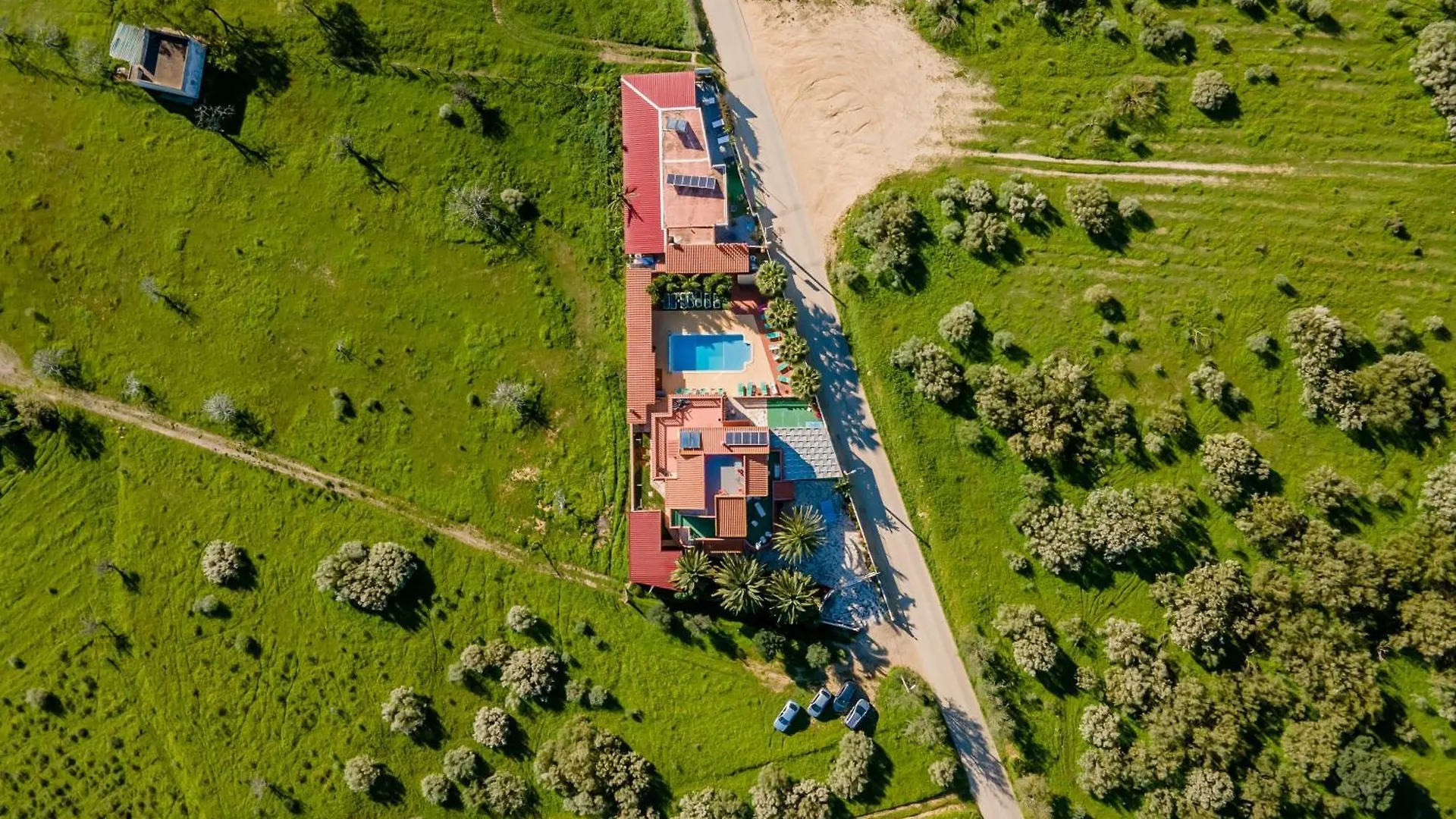 Villa Paradis - Quartos Pêra 0*,  Portugalia