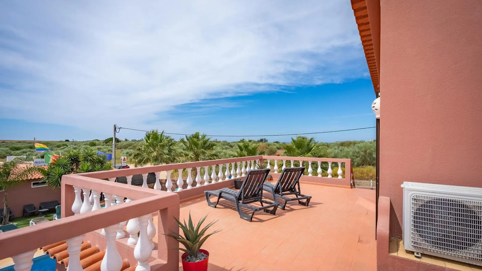 Villa Paradis - Quartos Pêra